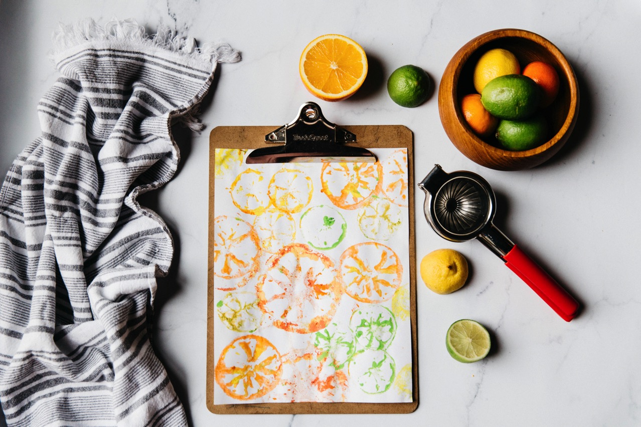 https://www.rachaelalsbury.com/wp-content/uploads/2021/05/Citrus-Stamp-Art-Kids-1.jpg